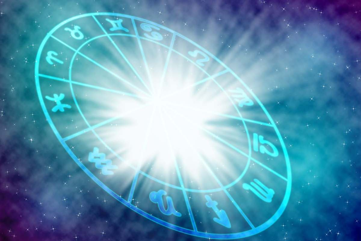 Oroscopo marzo, questo segno zodiacale sarà il più fortunato del mese: nuove opportunità lavorative