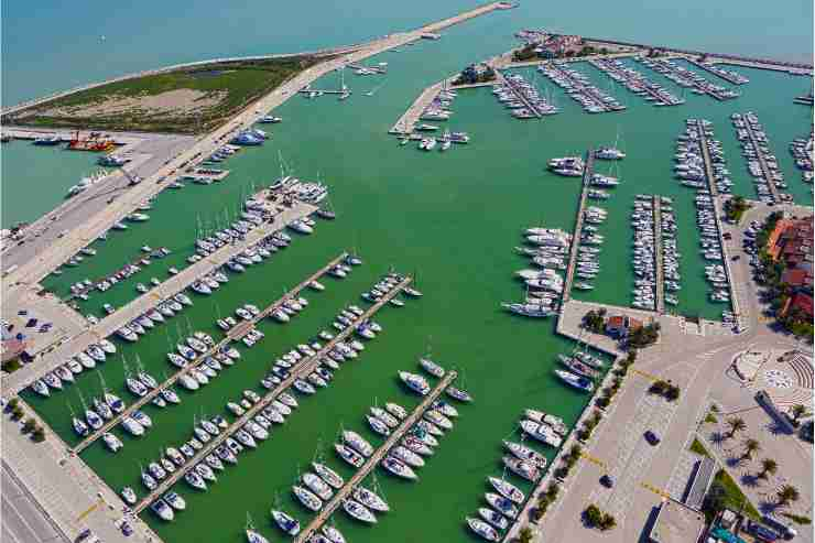 Porto di Marina di Pescara visto dall'alto