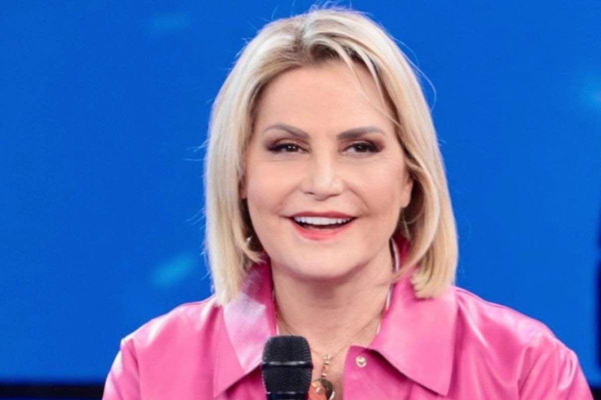 simona ventura critiche abito matrimonio