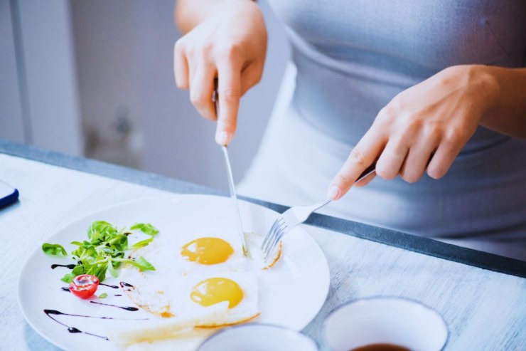 cosa succede se si mangia uova tutti i giorni