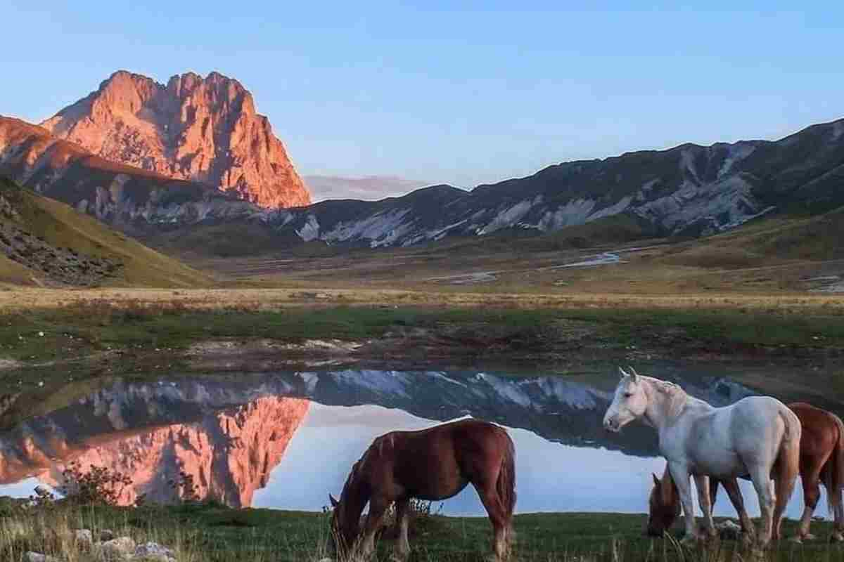 L'incredibile laghetto di Campo Imperatore foto IG ascaniobucella inabruzzo.it